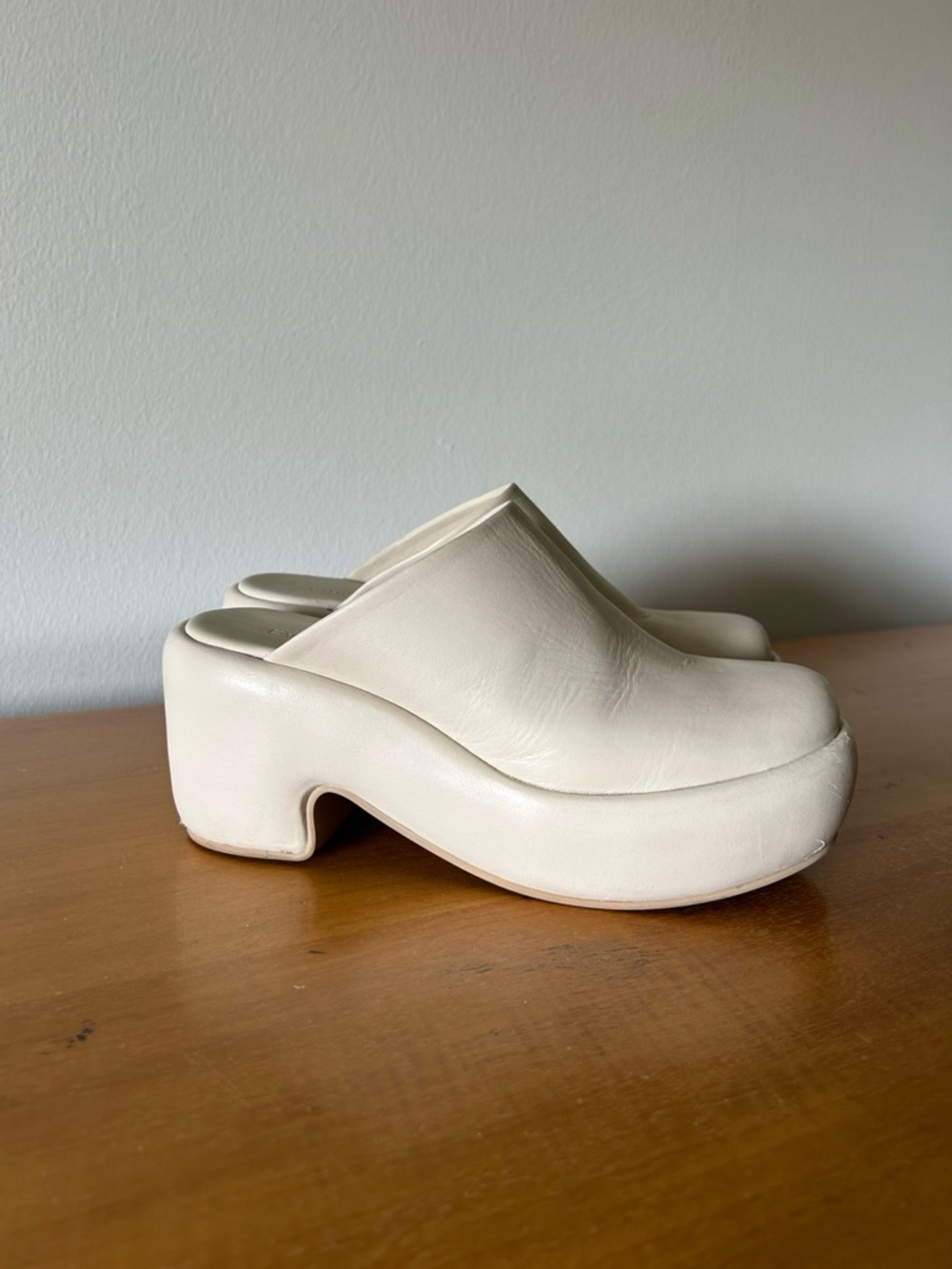 EVERLANE Puffa Clog Sz 7 Parchment Ivory Leather Shoe Mule Heel Platform Comfort